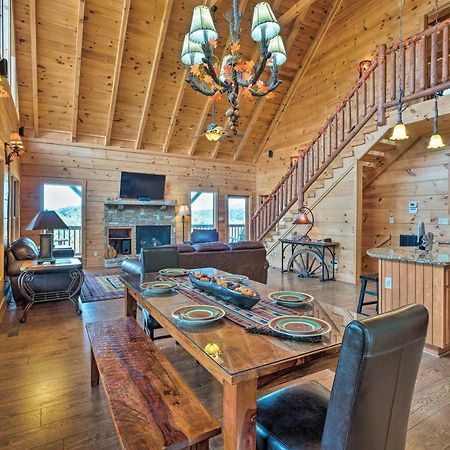 Pigeon Forge Cabin With Brand New Hot Tub And Views! Sevierville Extérieur photo