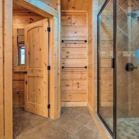 Pigeon Forge Cabin With Brand New Hot Tub And Views! Sevierville Extérieur photo