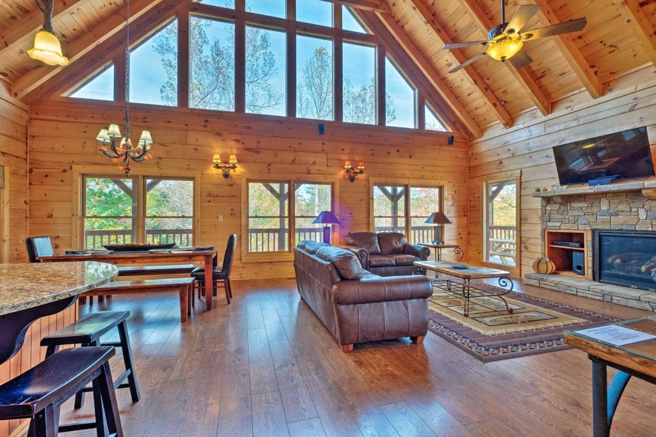 Pigeon Forge Cabin With Brand New Hot Tub And Views! Sevierville Extérieur photo