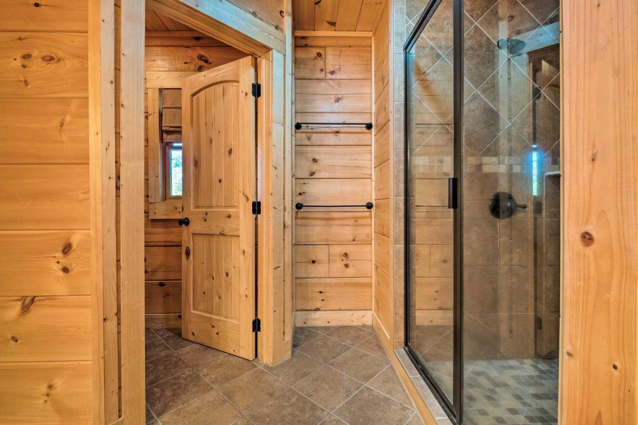Pigeon Forge Cabin With Brand New Hot Tub And Views! Sevierville Extérieur photo